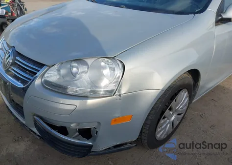 2010 Volkswagen Jetta S from USA, damaged, VIN 3VWJZ7AJ4AM040040